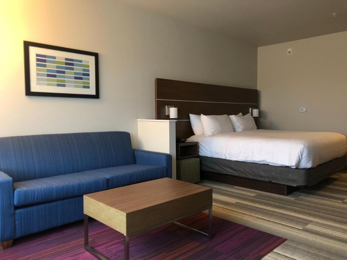 Holiday Inn Express & Suites - Madison West - Middleton By Ihg Exterior foto